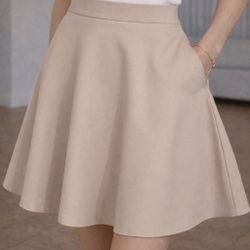 BCBGMAXAZRIA Beige Knit Skirt – Size S