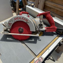 Skilsaw Worm Drive 7-1/4” Corded Mag77