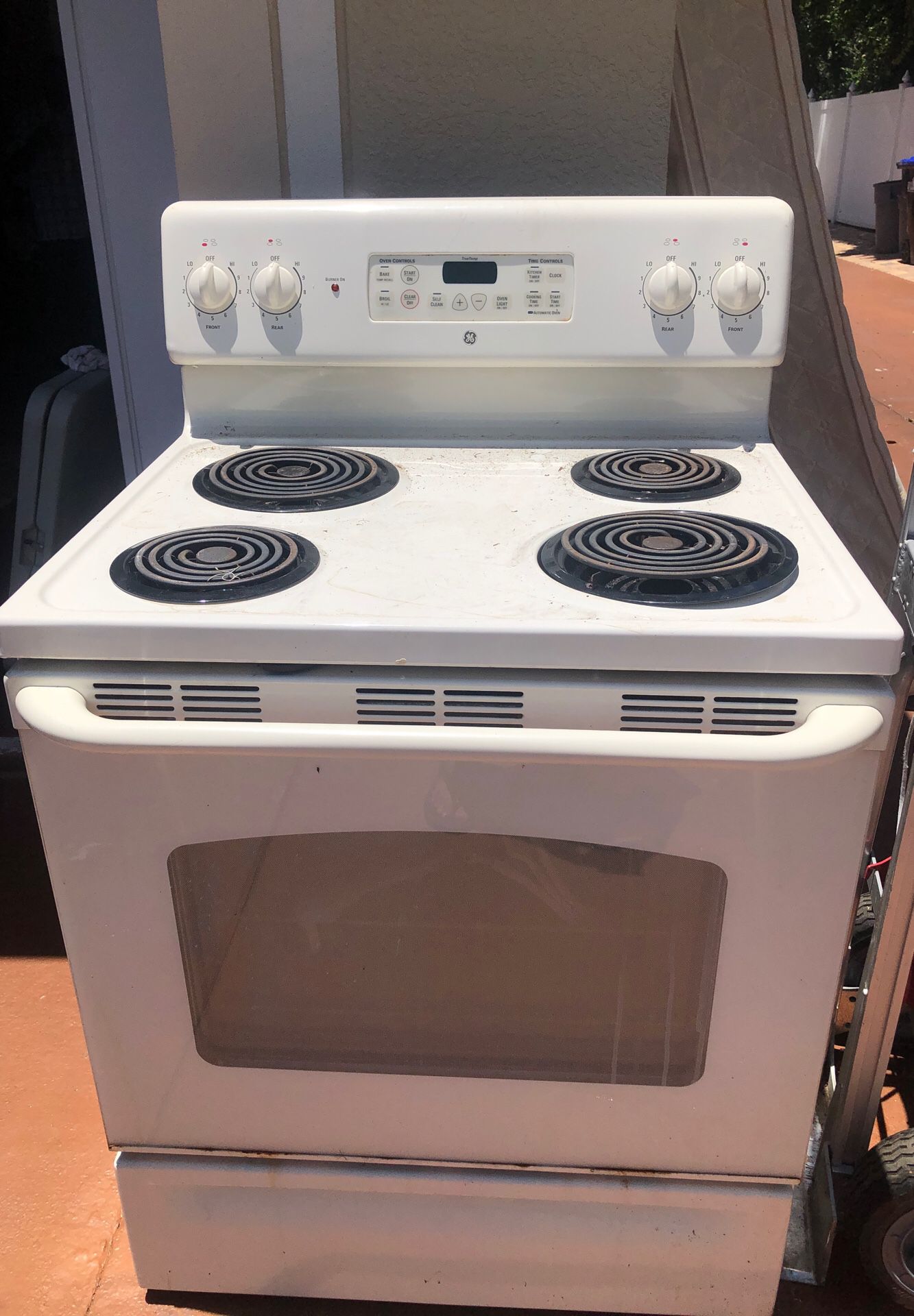 General Electric stove