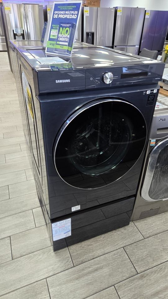 Samsung - BESPOKE 5.3 Cu. Ft. High-Efficiency Stackable Smart Front Load Washer with Steam and AI OptiWash