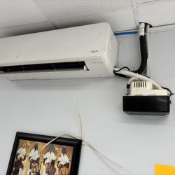 Split AC Unit 