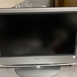 Flat TV.