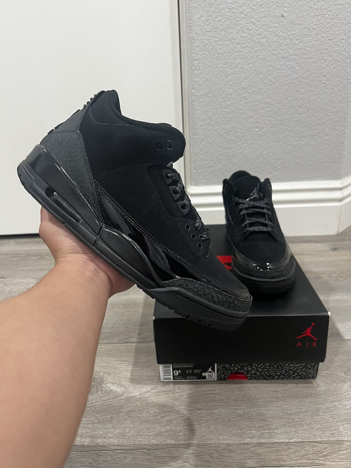 Jordan 3 Black Cat
