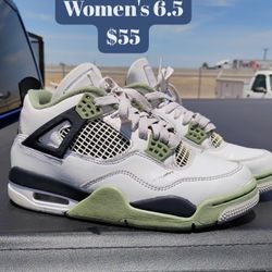 Women's Jordan Retro 4 Seafoam Sz 6.5