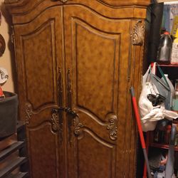 Armoire