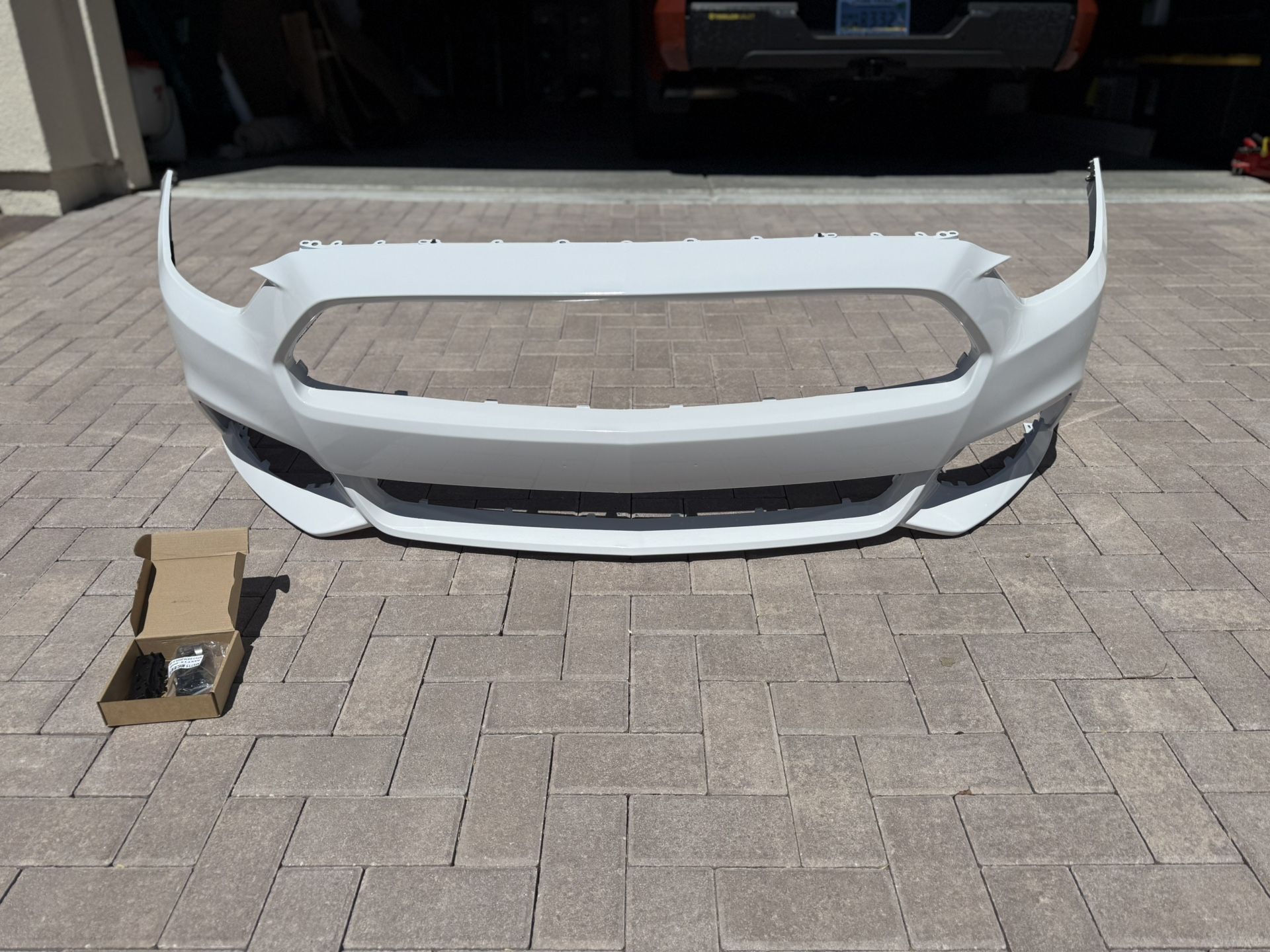 2015-2017 Ford Mustang Bumper And Attachment Plates