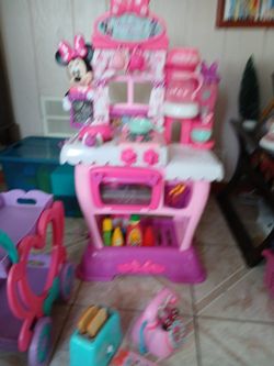 Minnie Mouse Kitchen 
