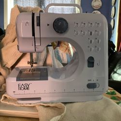 Sewing Machine Never Used For Beginners 