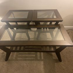 Beautiful Coffee Table Set - Modern and Nearly New!