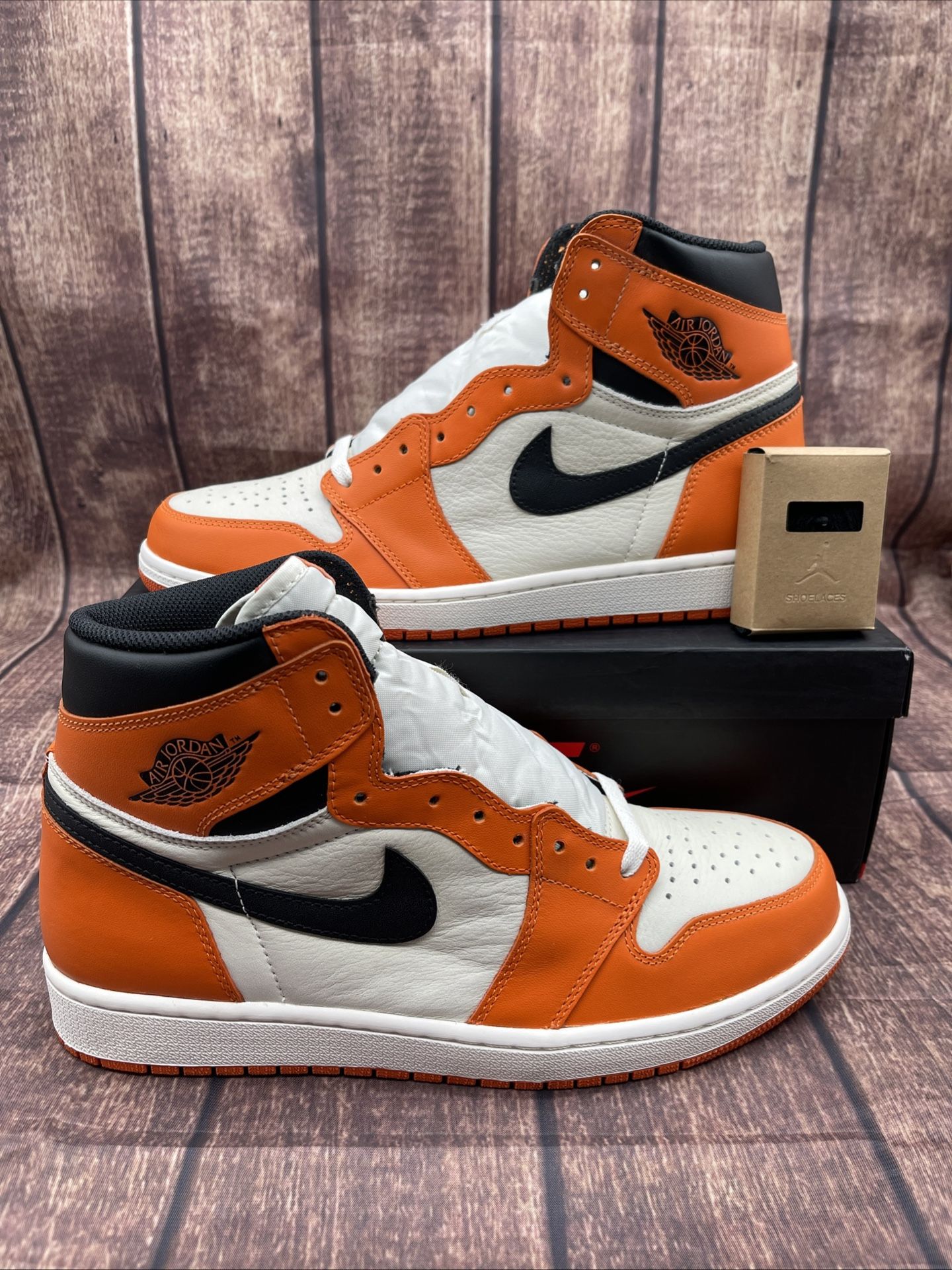 Air Jordan 1 Retro High OG Shattered Backboard Away