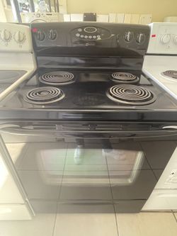 MAYTAG COIL STOVE BLACK
