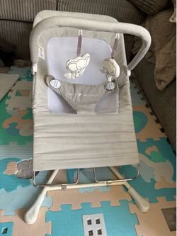 Baby bouncer seat