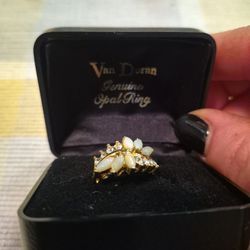 Genuine Opal Ring Van Doran