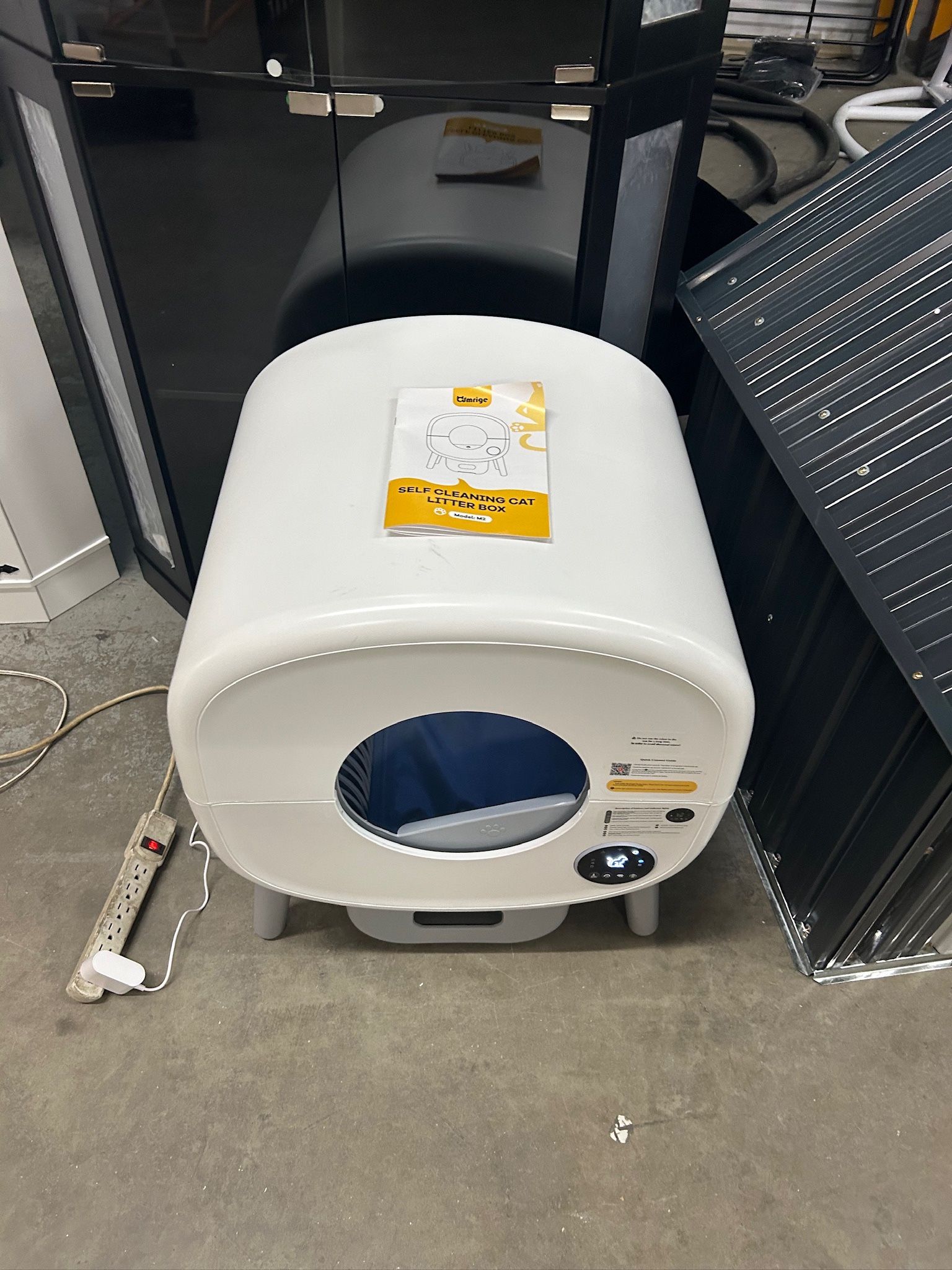 New smart cat litter box
