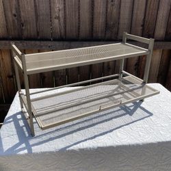 Metal shelving organizer