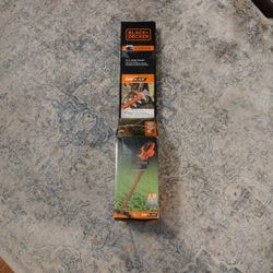 Black &  Decker  (BEHTS300)