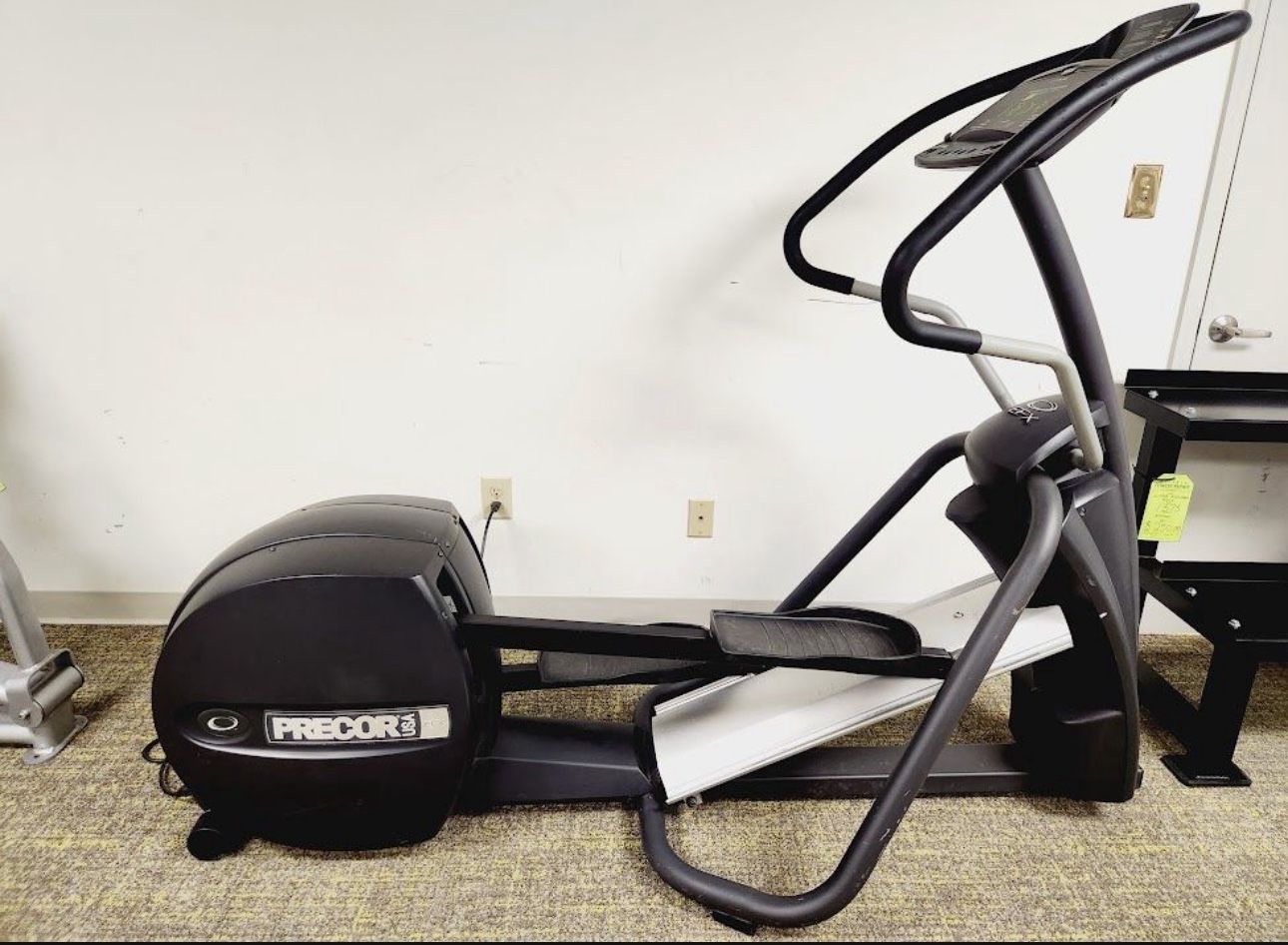 COMMERCIAL PRECOR EFX ELLIPTICAL TRAINER