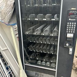  Vending Machine