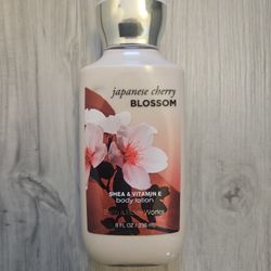Bath & Body Works Japanese Cherry Blossom Daily Nourishing Body Lotion - 8 FL OZ