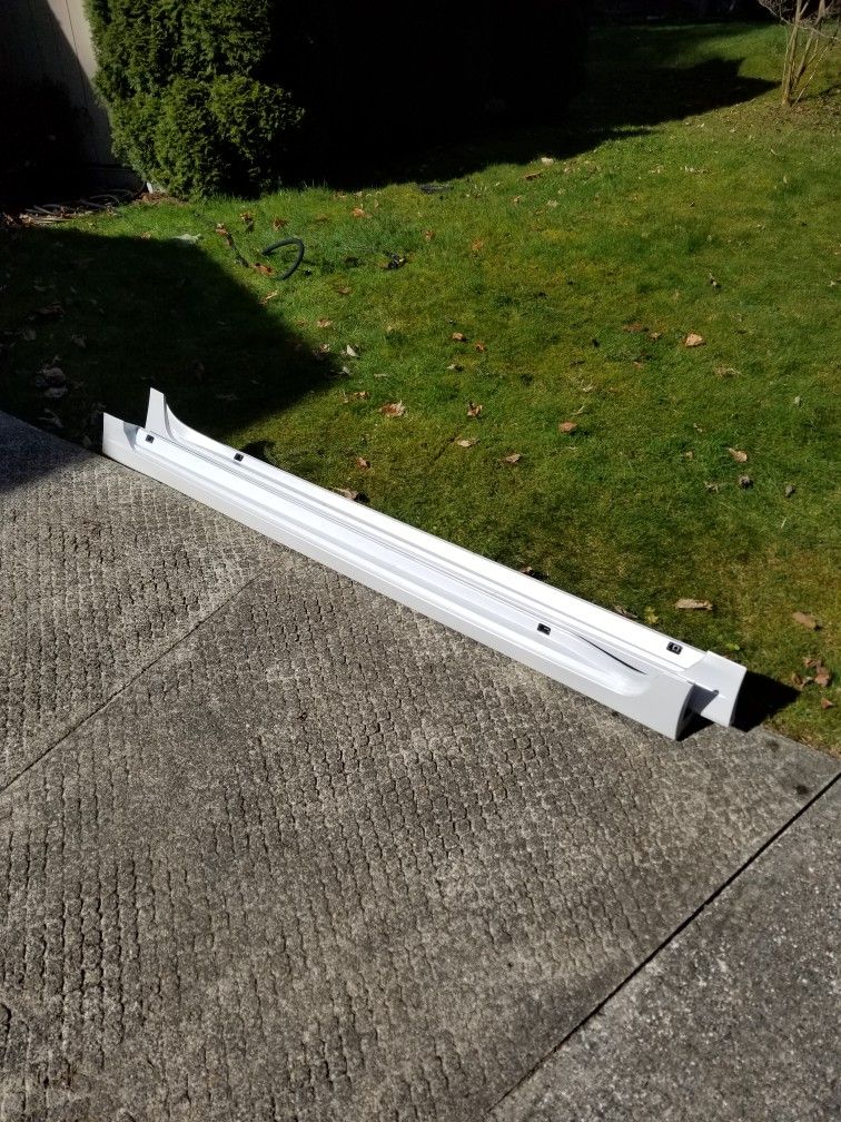 Lexus CT200H Rocker Moldings