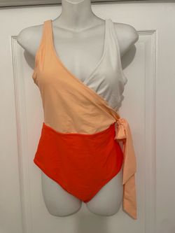 Bathing suit