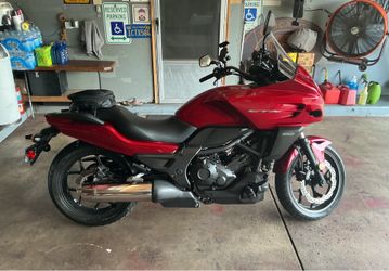 2014 HONDA CTX 6 speed only 4k miles