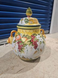 Hand-Painted Decorative Pottery Urn with Lid – 14