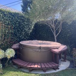 Hot Tub (Softub Brand) and Wooden Surround