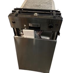 Edgestar 18” Front Control Dishwasher Stainless Steal And Black