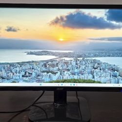 Monitor 24 Inch