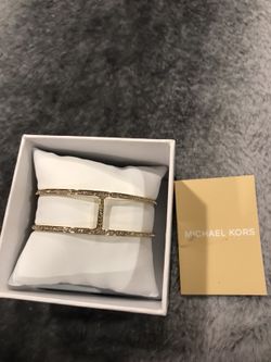 Michael Kors gold tone fashion bangle