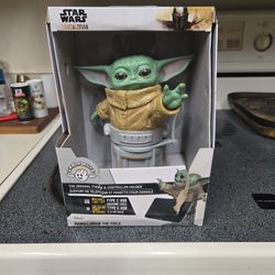YODA Collectible - Phone and controller holder