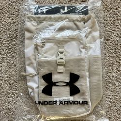 Under Armour UA Utility Flex Sling Bag / Gym Bag - NWT!