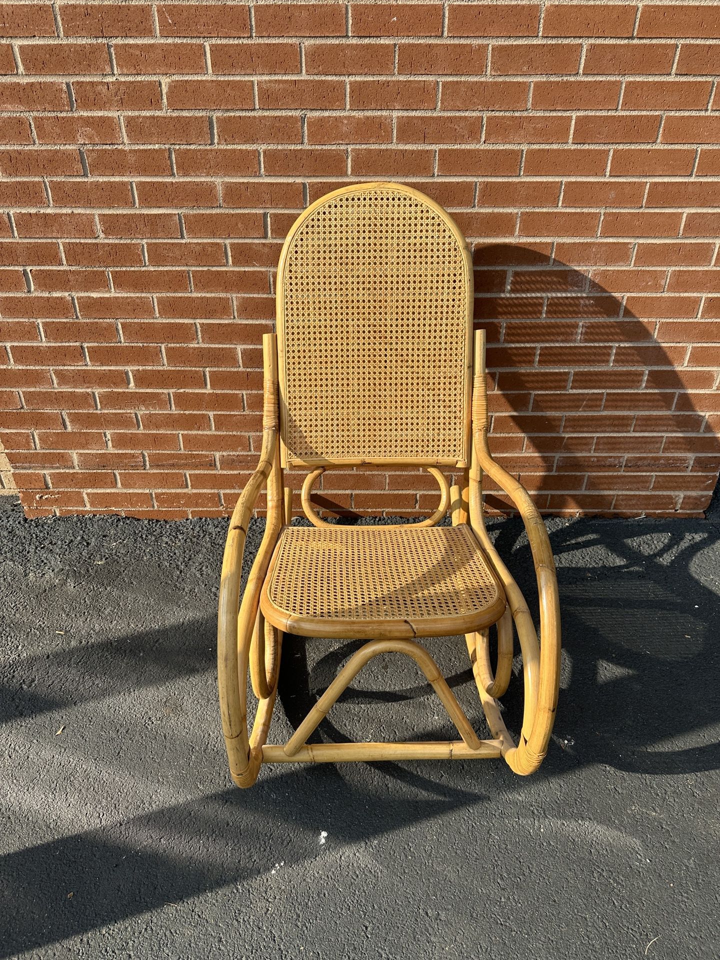 Natural Mid-Century Modern Rattan & Cane Rocking Chair In Amazing Condition