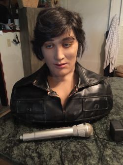 Elvis Presley WowWee alive animated singing talking bust