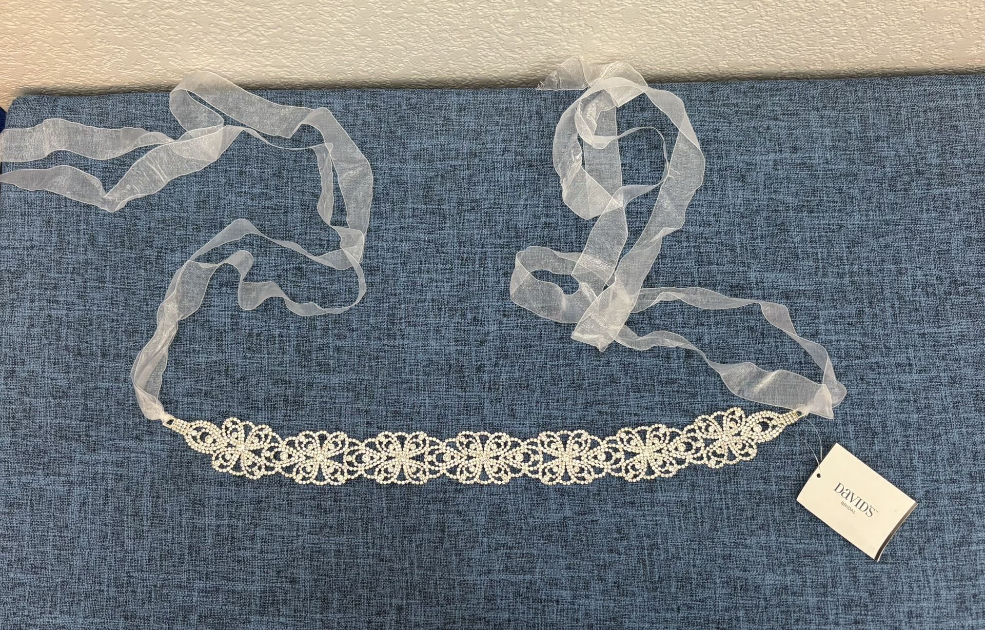 Bridal belt - David’s bridal - 50% OFF