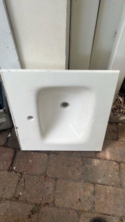 White cast porcelain 22X 24 sink vanity top excellent condition