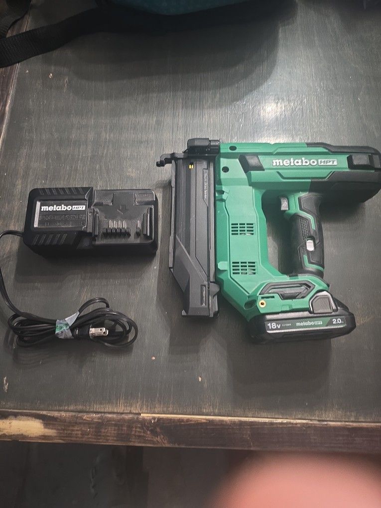 Metabo HPT 18 g Cordless 18v Brad Nailer