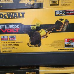 DEWALT 4 1/2" GRINDER KIT NEW IN BOX 