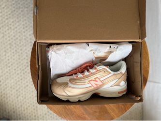 $80 - New Balance 1000 Brown Orange (Women’s 7.5) & (Women’s 8.5)