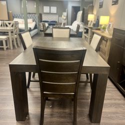 BRAND NEW 🔥 Dining Set 