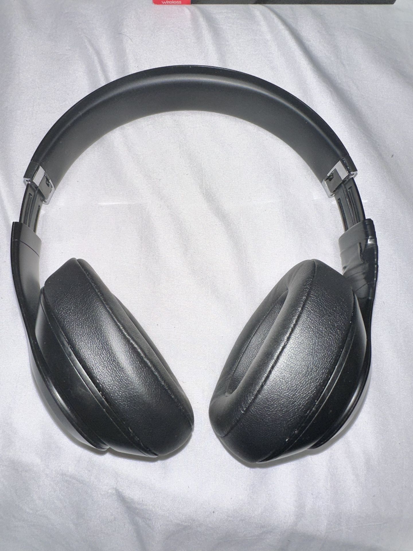 Beats Studio 3 Headphones With Good Sound Quality