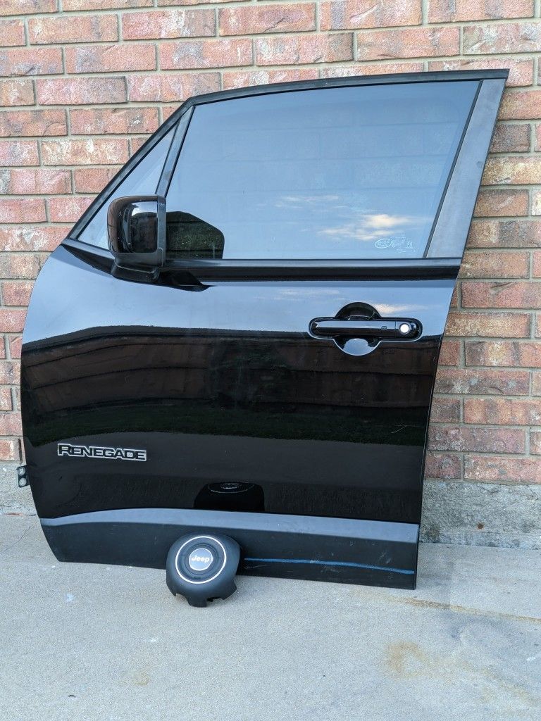 2015-2023 Jeep Renegade Front Left Door