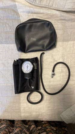 Blood pressure cuff
