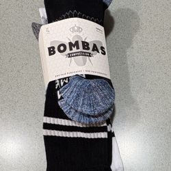 New 3 pack of Bombas compression socks. Size small.