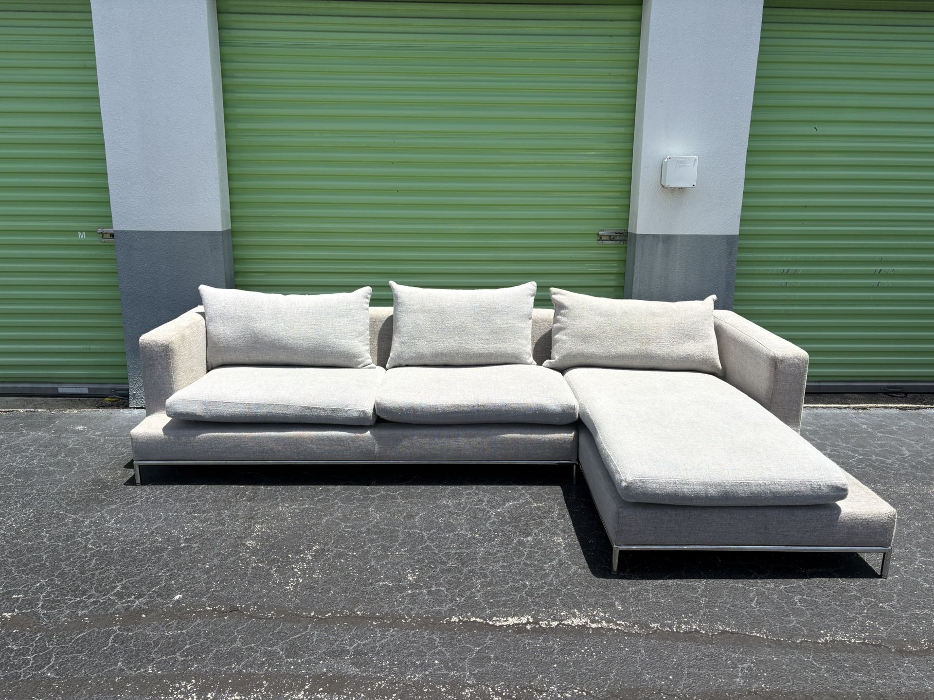 Free Delivery-Modern Grey Cloud Couch Style