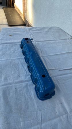 Valve cover chev
