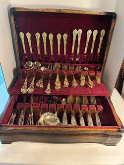 78 pc Stainless Gold Plated  & 44 LBL Italy Silver Plated  Flatware-$120 CASH