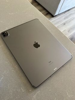 iPad Pro 12.9” 5th Gen M1 – 128GB WiFi + Cellular
