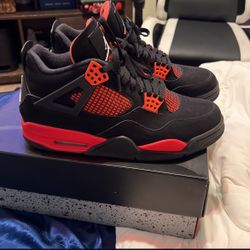 red thunders 4s